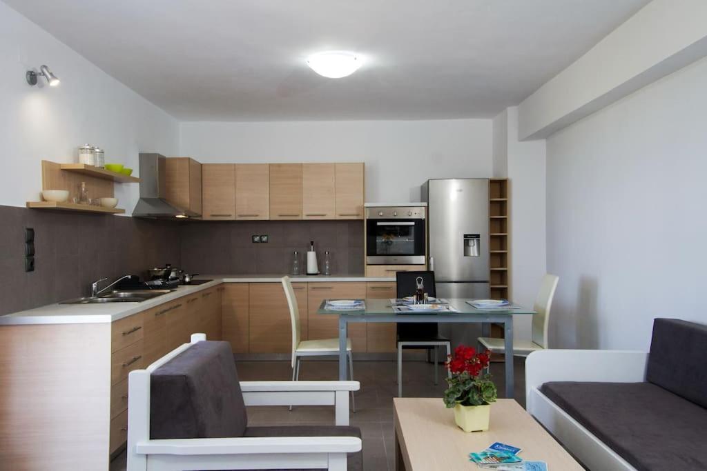 Ben'S Homes Nopigia Exteriör bild
